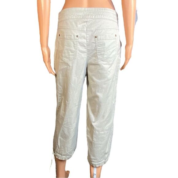 Onque Casuals Tan Capri Cargo Pants Drawstring Waist Rivet Detail Women Size 8 - Picture 3 of 7